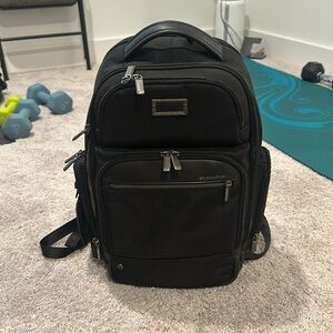 NWT- Briggs and Riley - Medium Cargo Backpack